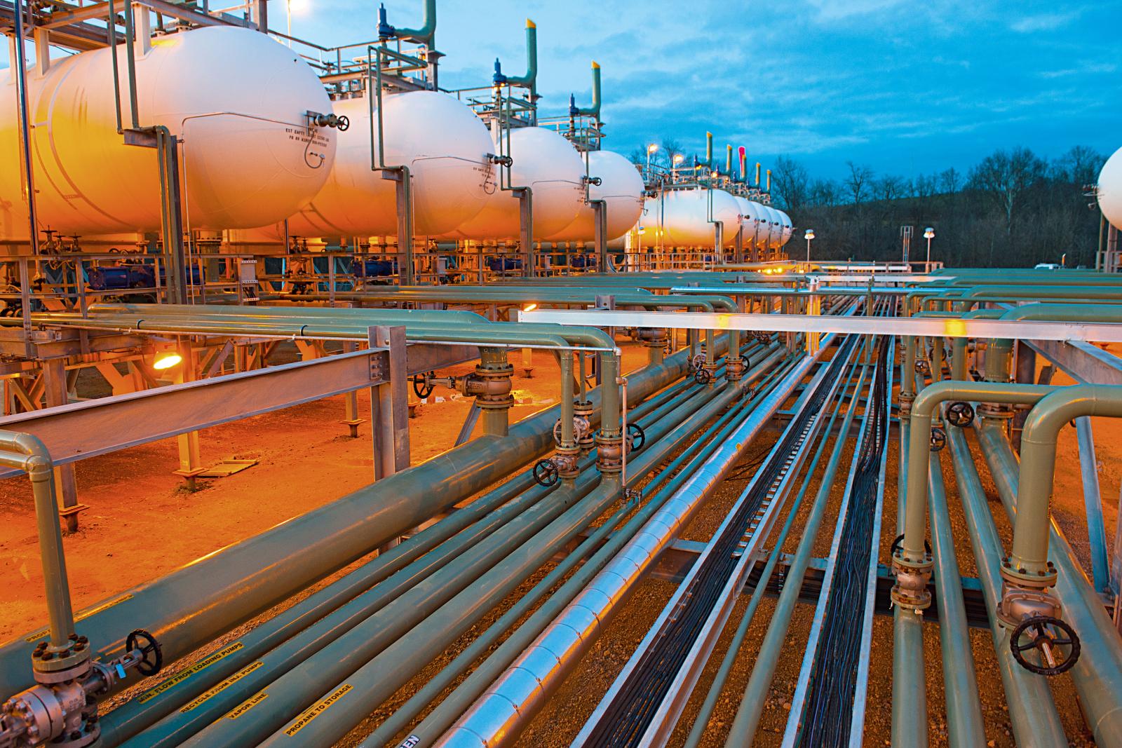 Pipeline Gas v LNG: The Global Battle for Market Share and What it ...